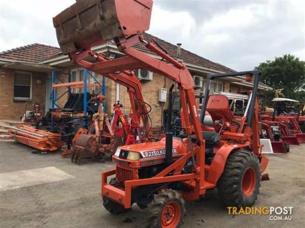 Kubota B2150 HST tractor for sale in Brooklyn, VIC - Image 2