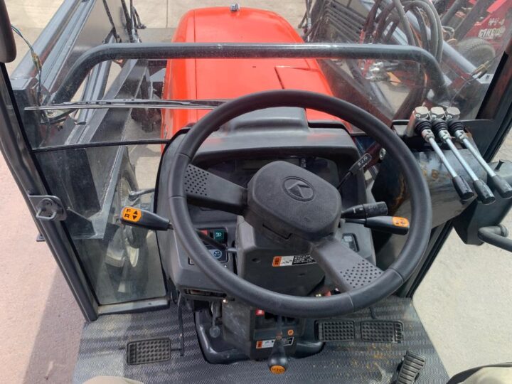 Kubota KL330 with A/C cabin, 34 HP - Image 13