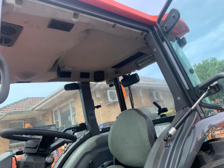 Kubota KL330 with A/C cabin, 34 HP - Image 15
