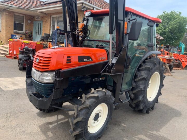 Kubota KL330 with A/C cabin, 34 HP - Image 3