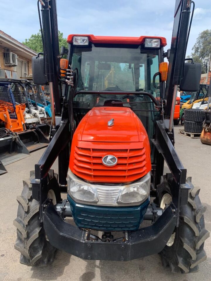 Kubota KL330 with A/C cabin, 34 HP - Image 4