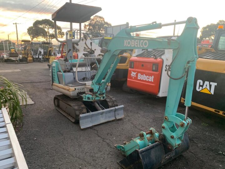 Kobelco SK015 - Image 4