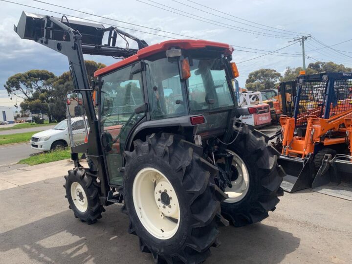 Kubota KL330 with A/C cabin, 34 HP - Image 9