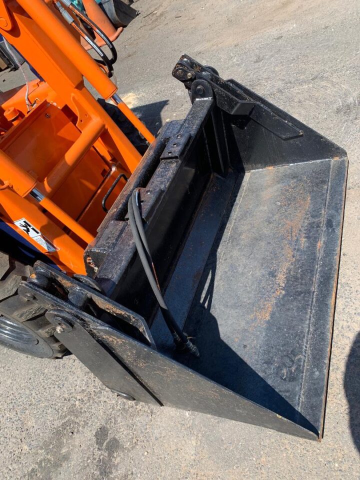 TOYOTA SDK4 SKID STEER LOADER - Image 12