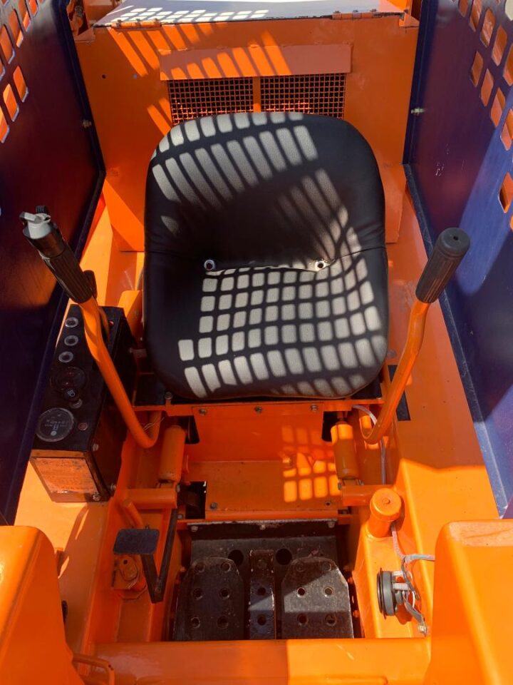 TOYOTA SDK4 SKID STEER LOADER - Image 14