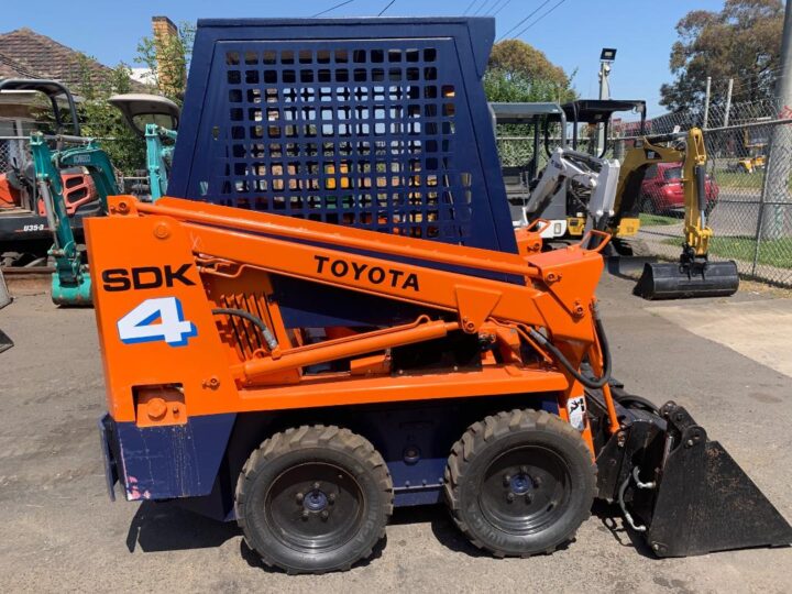TOYOTA SDK4 SKID STEER LOADER - Image 16