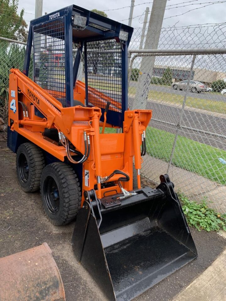 TOYOTA 2SDK4 SKID STEER LOADER