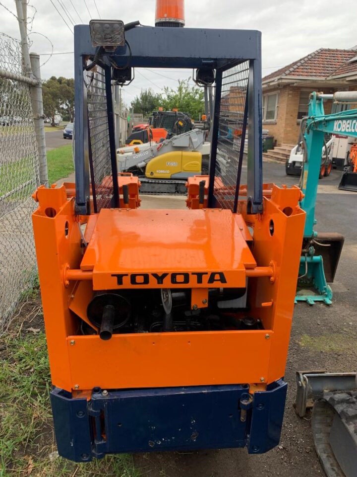 TOYOTA 2SDK4 SKID STEER LOADER - Image 8