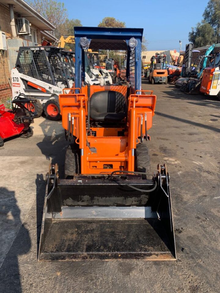 TOYOTA SDK4 SKID STEER LOADER - Image 8