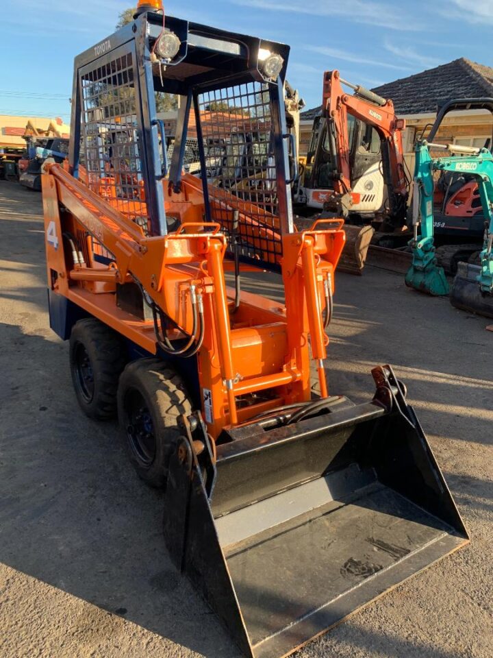 TOYOTA SDK4 SKID STEER LOADER - Image 8