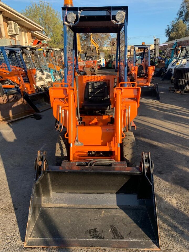TOYOTA SDK4 SKID STEER LOADER - Image 9