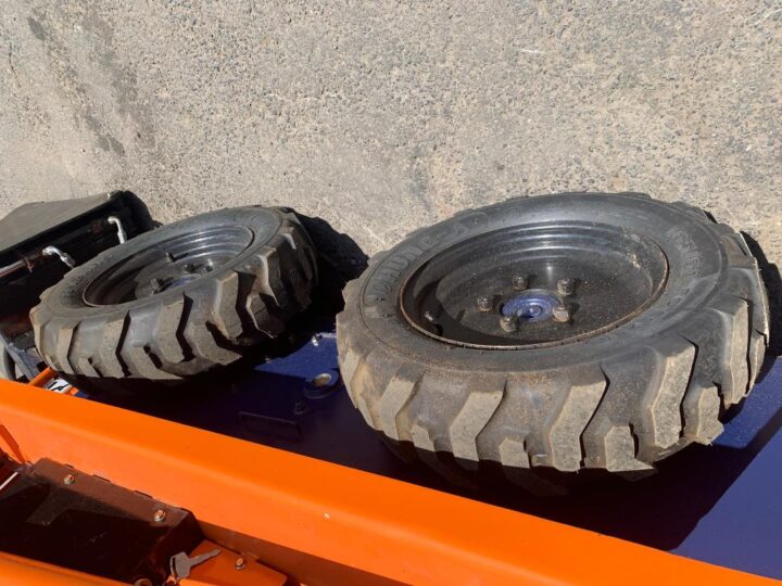 TOYOTA SDK4 SKID STEER LOADER - Image 9