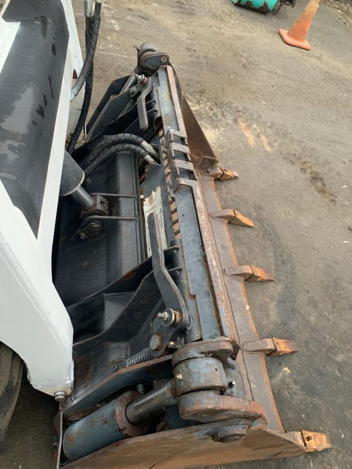 BOBCAT S70 SKID STEER LOADER - Image 14