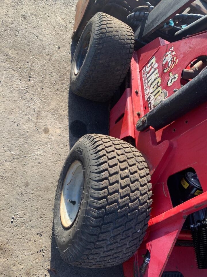 DINGO K9-3K STAND BEHIND SKID STEER LOADER - Image 4
