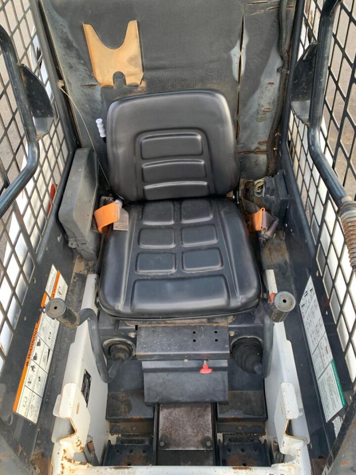 BOBCAT S70 SKID STEER LOADER - Image 17