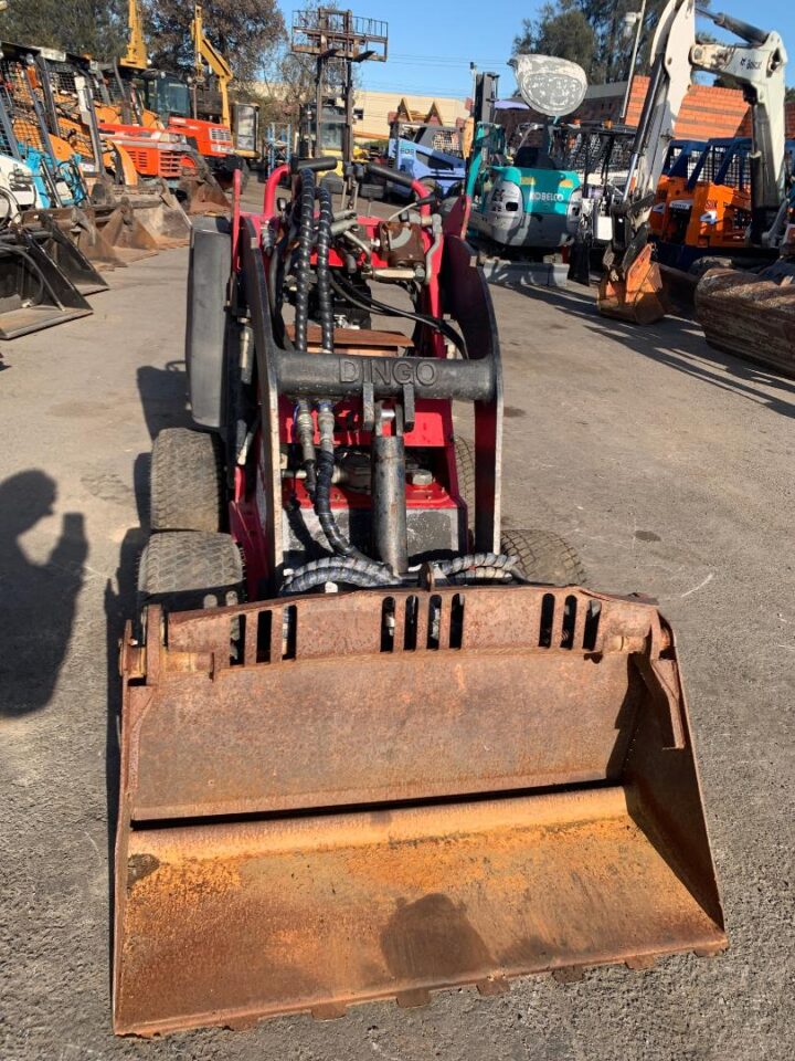 DINGO K9-3K STAND BEHIND SKID STEER LOADER - Image 11