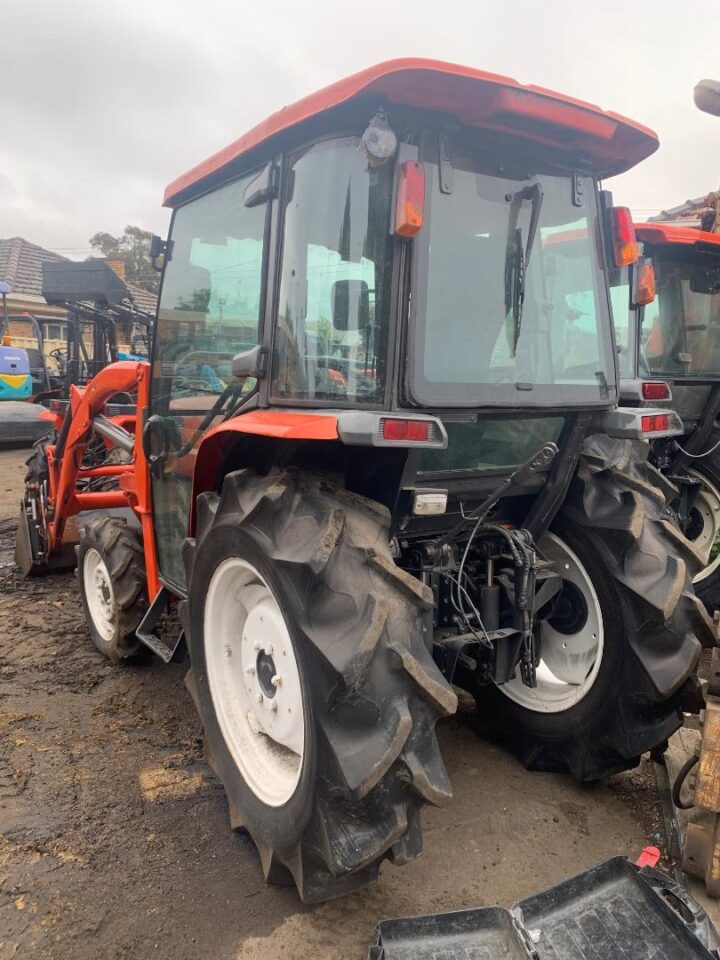 KUBOTA KL280 TRACTOR WITH FEL - Image 2