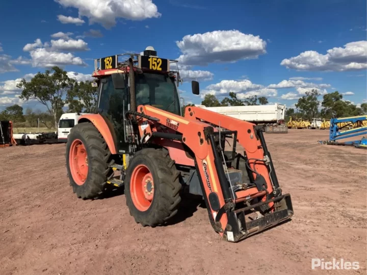 KUBOTA M9540D TRACTOR WITH FEL - Image 2
