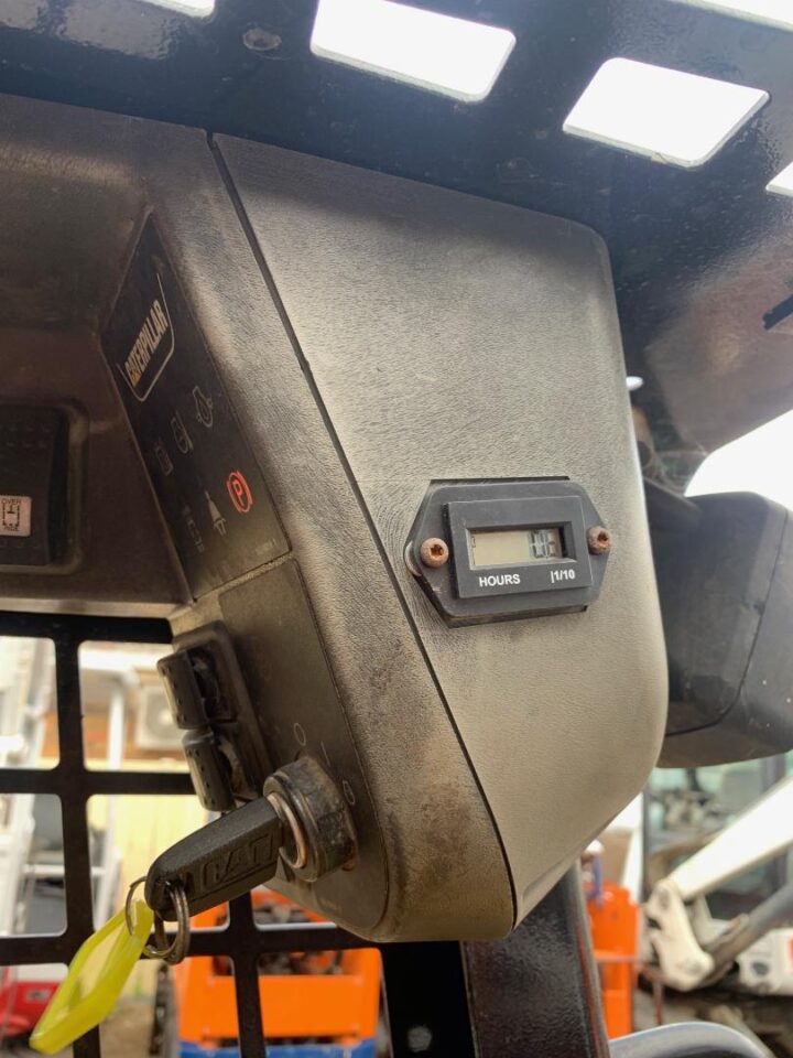 CATERPILAR 216B3 SKID STEER LOADER - Image 12
