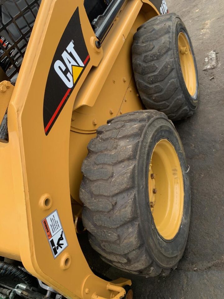 CATERPILAR 216B3 SKID STEER LOADER - Image 13