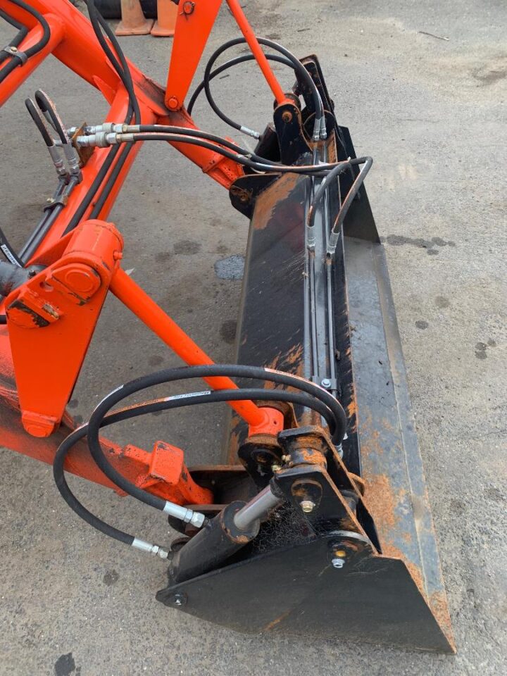 KUBOTA KL280 TRACTOR WITH FEL - Image 17