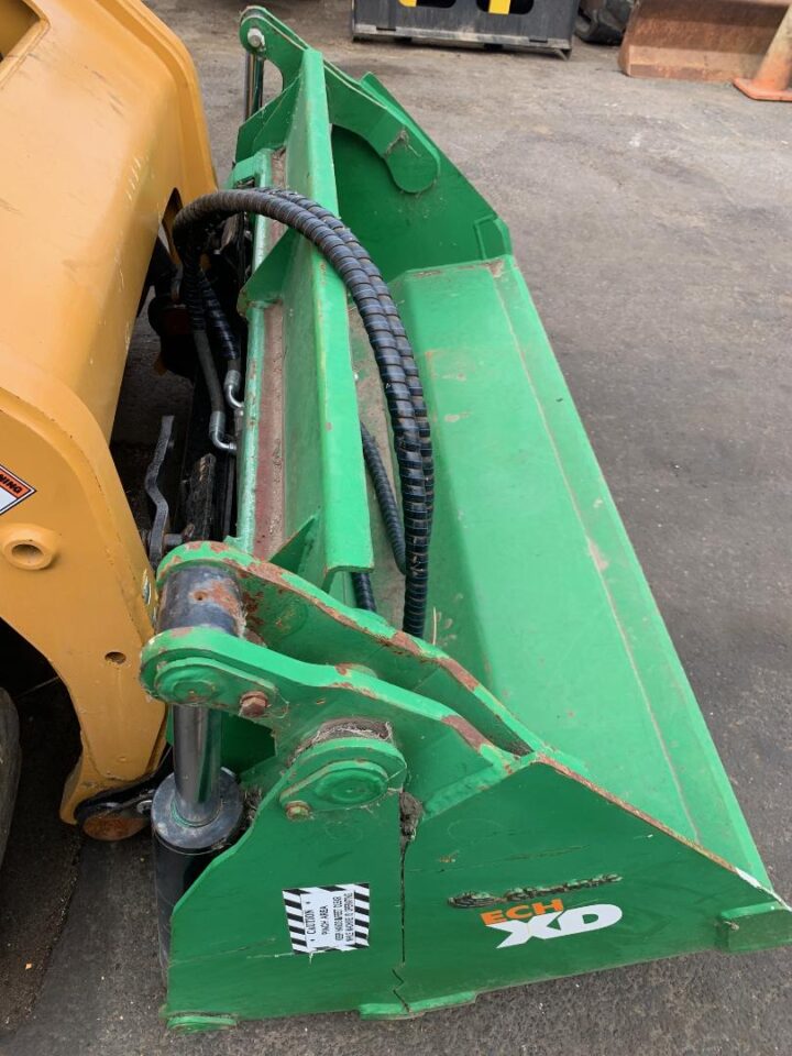 CATERPILAR 216B3 SKID STEER LOADER - Image 20