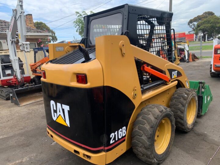 CATERPILAR 216B3 SKID STEER LOADER - Image 6