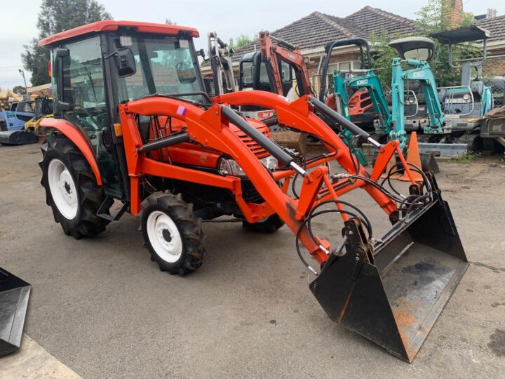 KUBOTA KL280 TRACTOR WITH FEL - Image 10