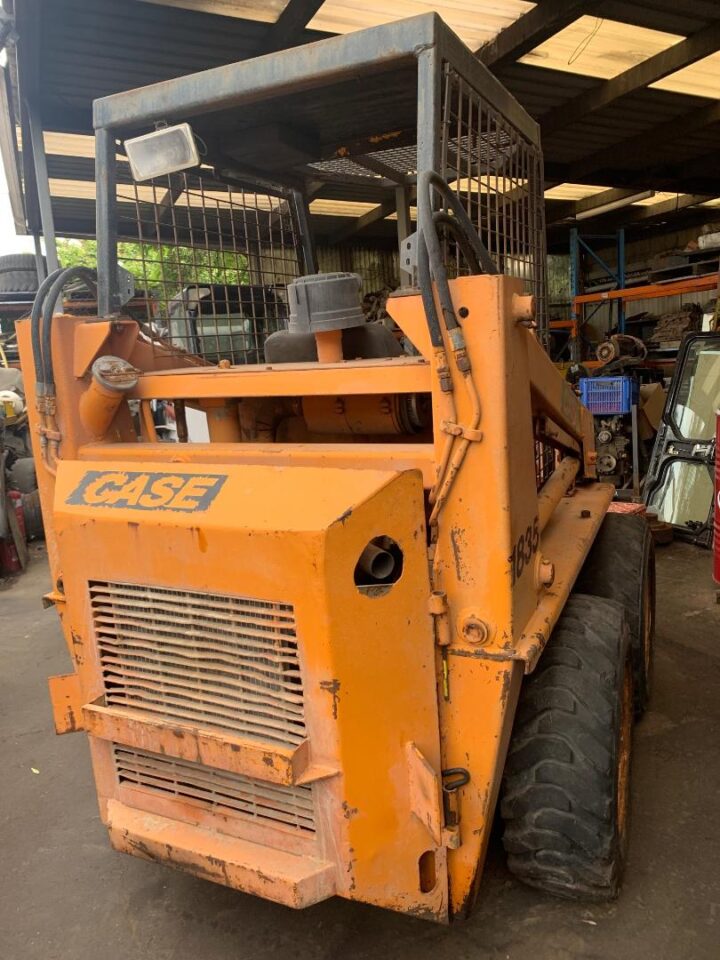 CASE 1835 SKID STEER LOADER - Image 11