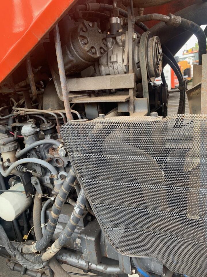 KUBOTA M8200DT TRACTOR - Image 16