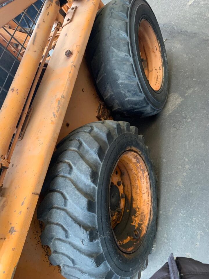 CASE 1835 SKID STEER LOADER - Image 16