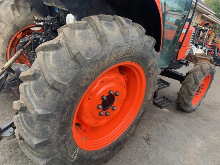KUBOTA M8200DT TRACTOR - Image 19