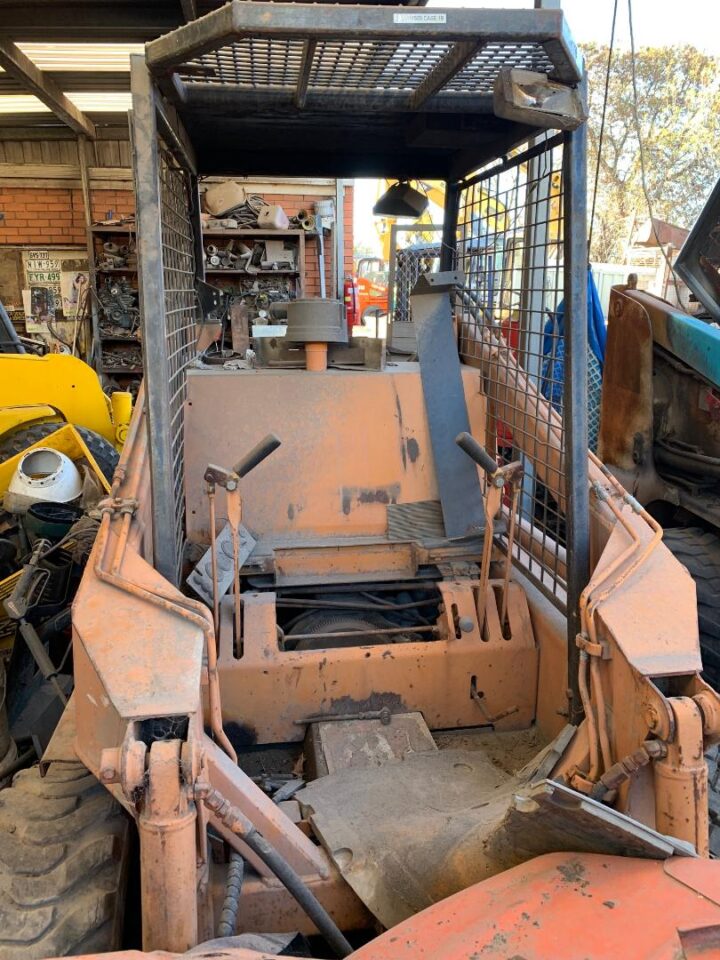 CASE 1835 SKID STEER LOADER - Image 4
