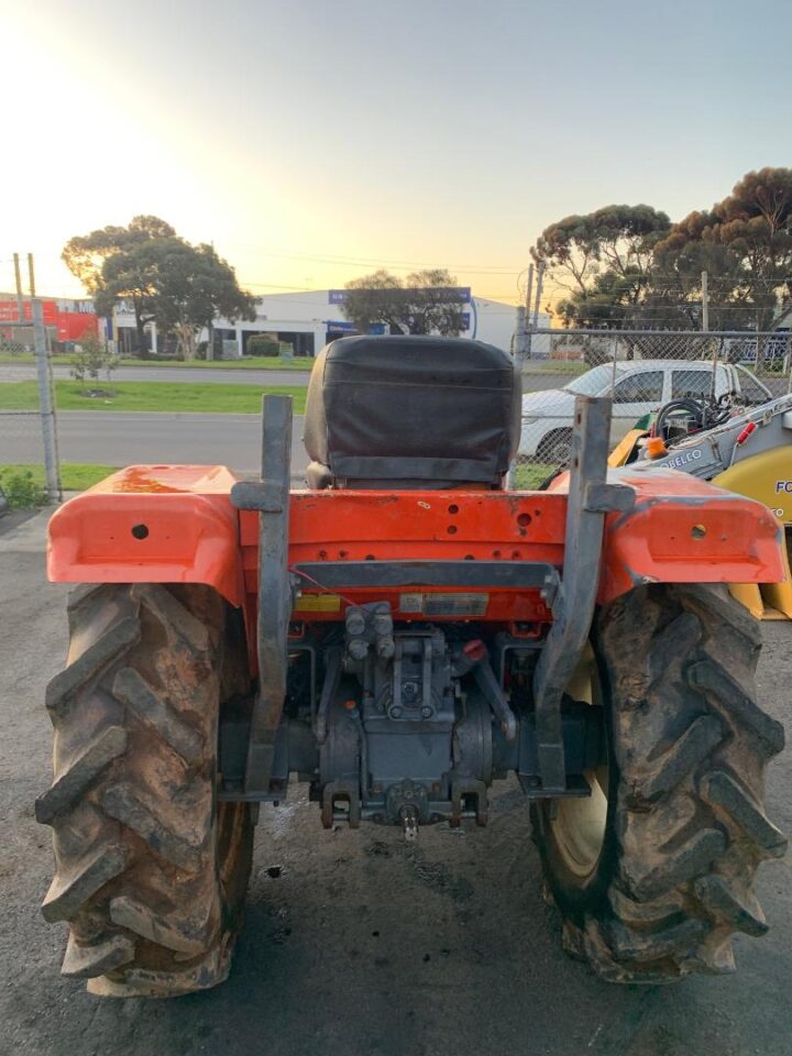 DAEDONG KD45 KIOTI TRACTOR - Image 4