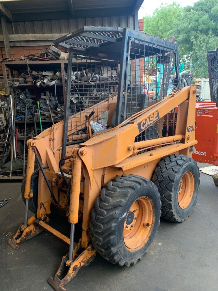 CASE 1835 SKID STEER LOADER - Image 9