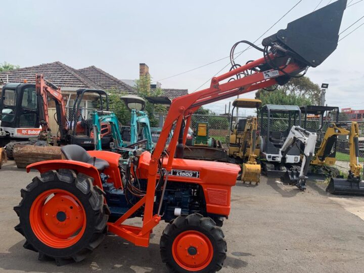 KUBOTA L1500 TRACTOR WITH FEL - Image 24