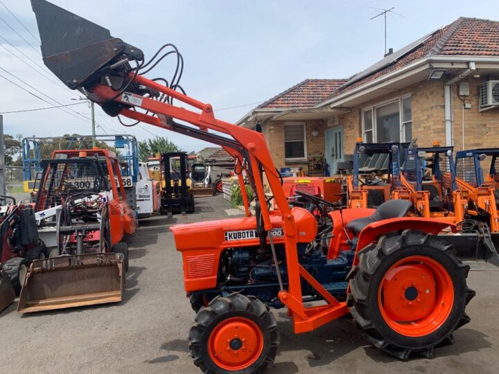 KUBOTA L1500 TRACTOR WITH FEL - Image 22
