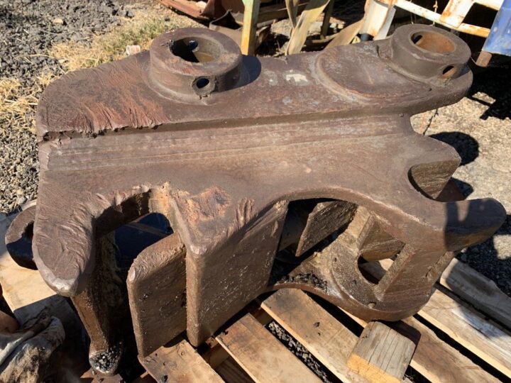 ECH HYDRAULIC HITCH - Image 3
