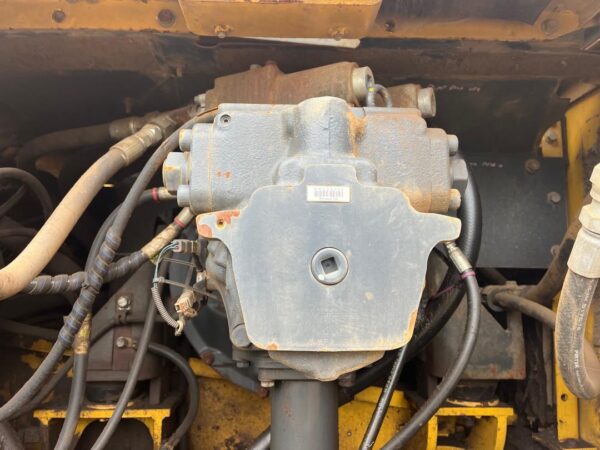 KOMATSU PC 300LC-8 EXCAVATOR - Image 7