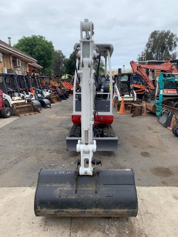 TAKEUCHI TB016 MINI EXCAVATOR - Image 10