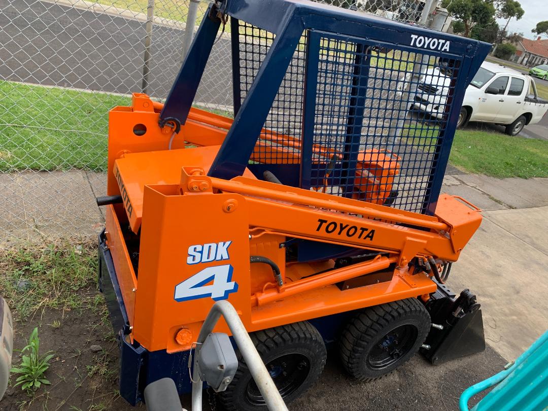 TORO TX1000 WALK BEHIND MULTI TERRAIN SKID STEER LOADER – Miller